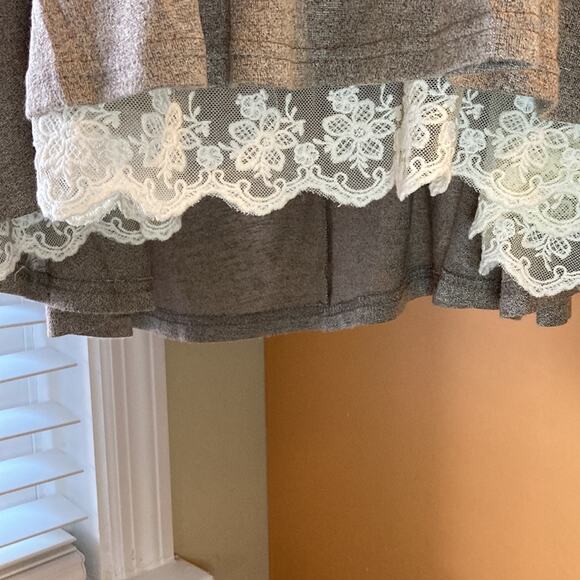 Umgee Light greyish brown long sleeve tunic top. Size Small  (PP4) - Picture 6 of 10